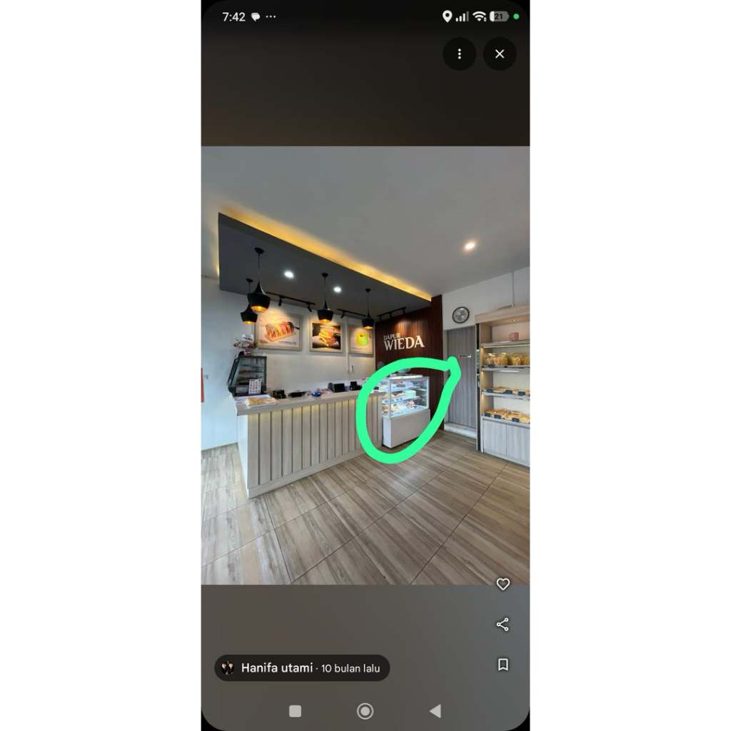 Meja Roti Etalase Kaca