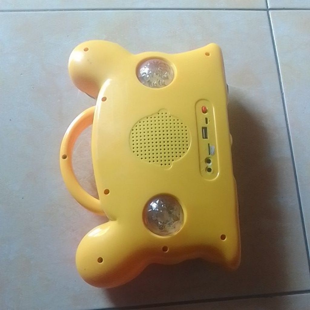 mainan bekas anak anak
