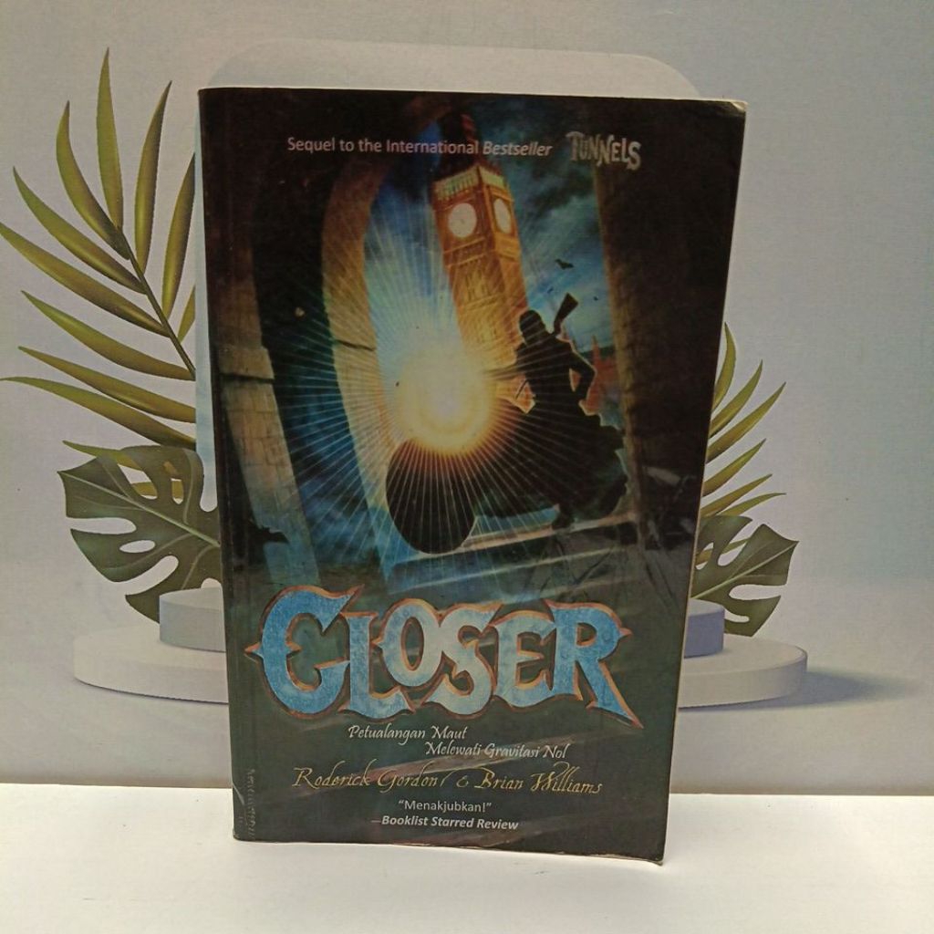 Novel Freefall By Roderick Gordon & Brian Williams Tersegel SoftCover