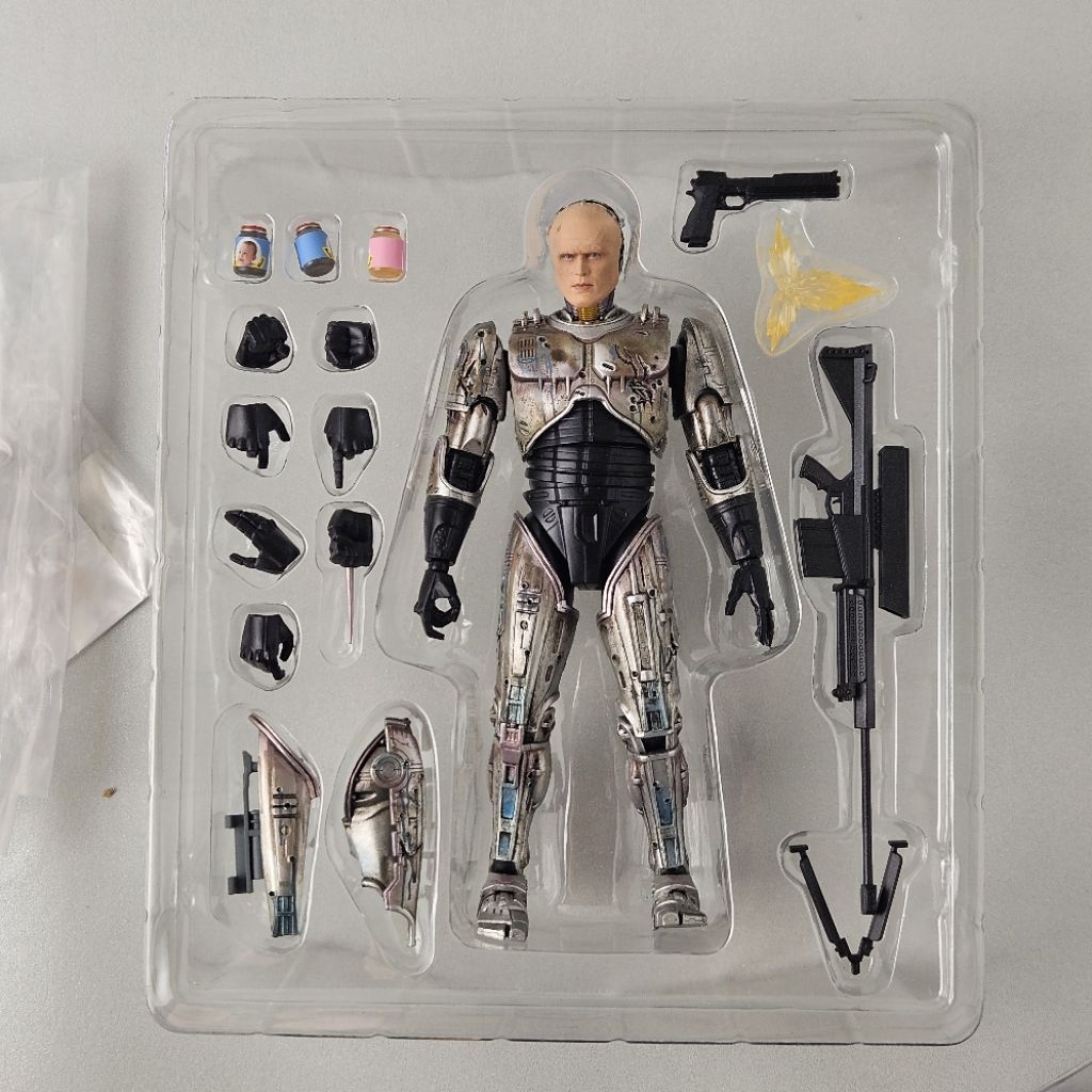 Mafex Robocop 1 battle damaged [BIB]