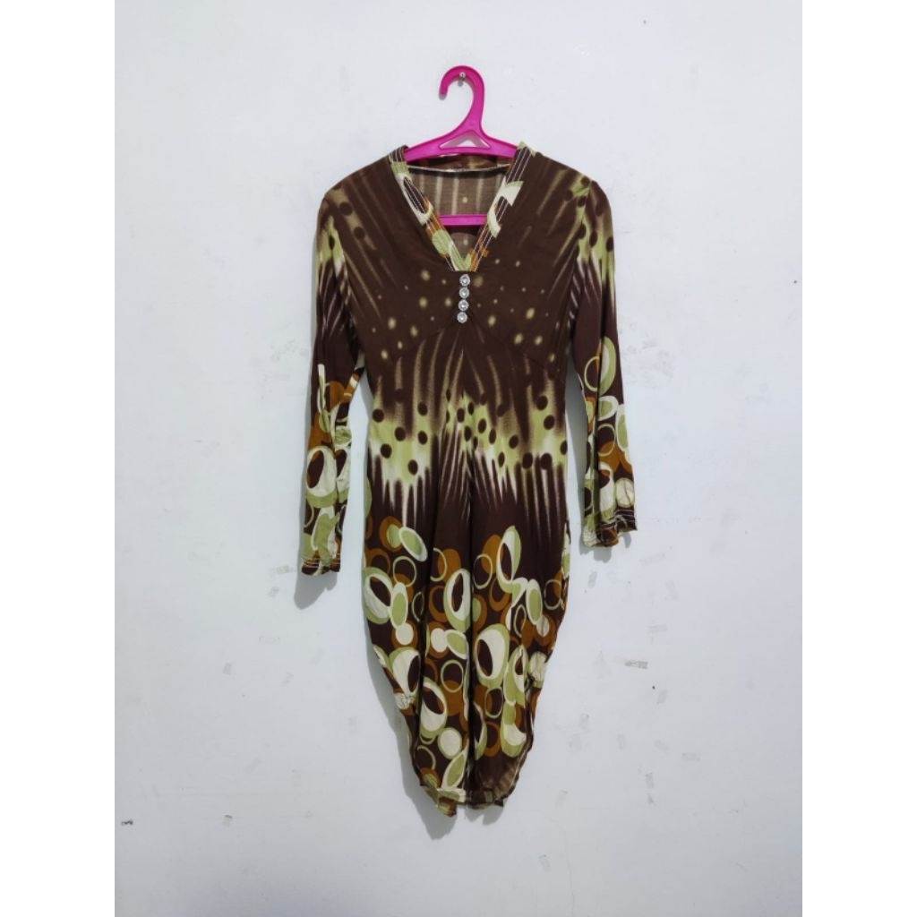 Midi Dress Batik lengan panjang coklat size S/M bahan rayon