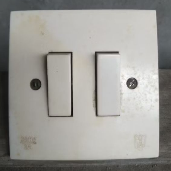 Saklar seri inbow Voltama