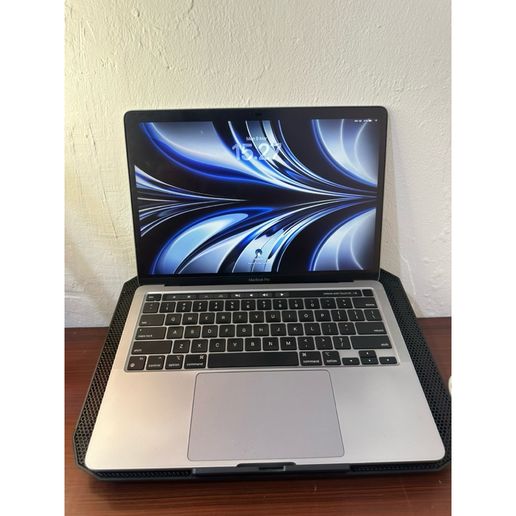 macbook pro m1 8/512 ex ibox