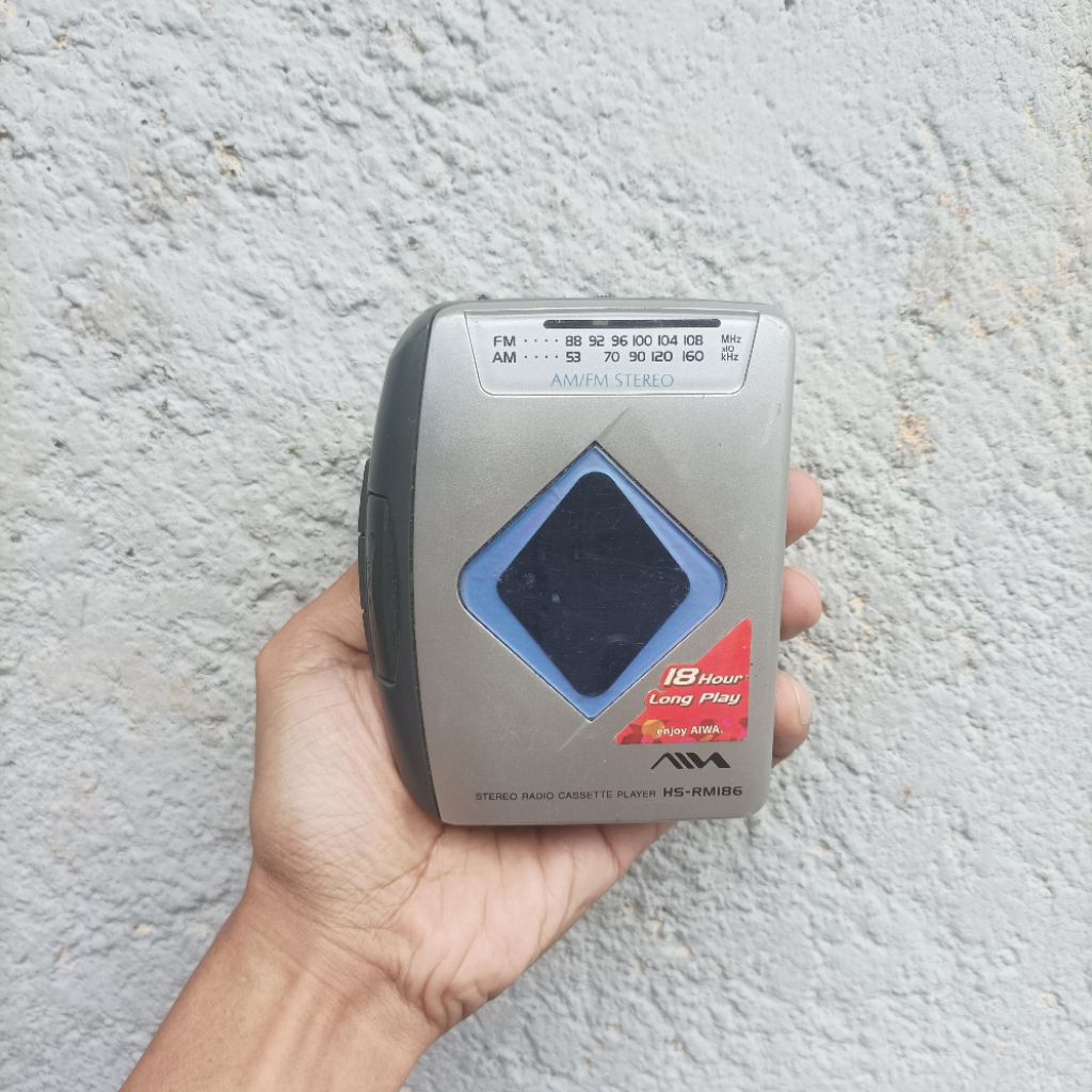 walkman Aiwa HS-RM186