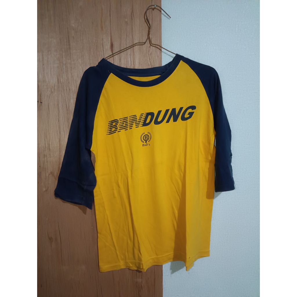 UNISEX | PRELOVED KAOS BANDUNG MUSTARD