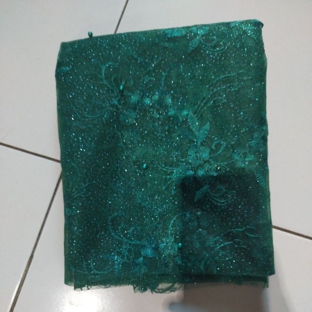 Obral kain brokat tile, batik sale bahan tile sisa potongan 1,7m warna Hijau botol