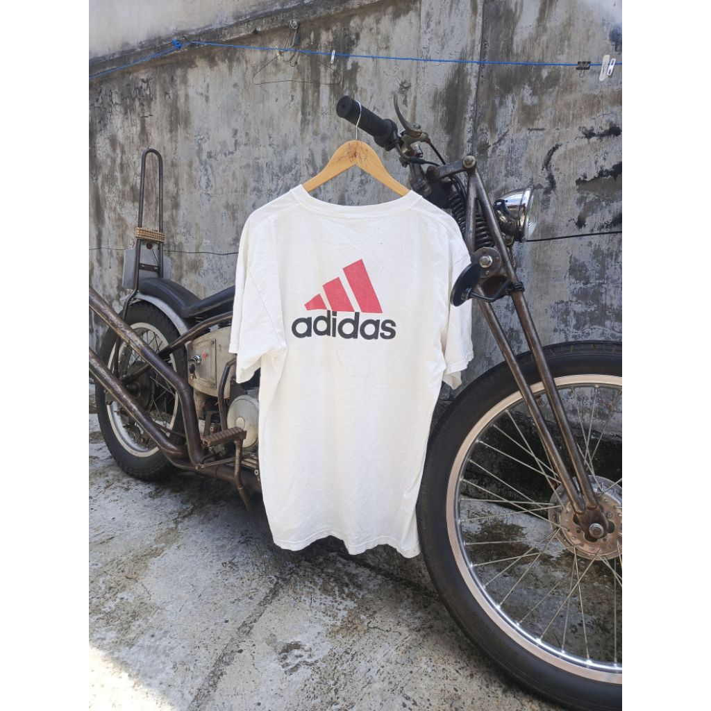 Kaos Adidas Vintage 00's