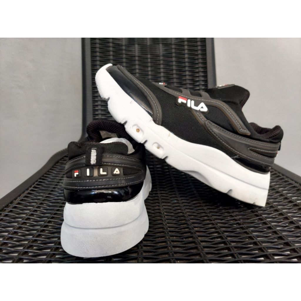 Sepatu anak Fila