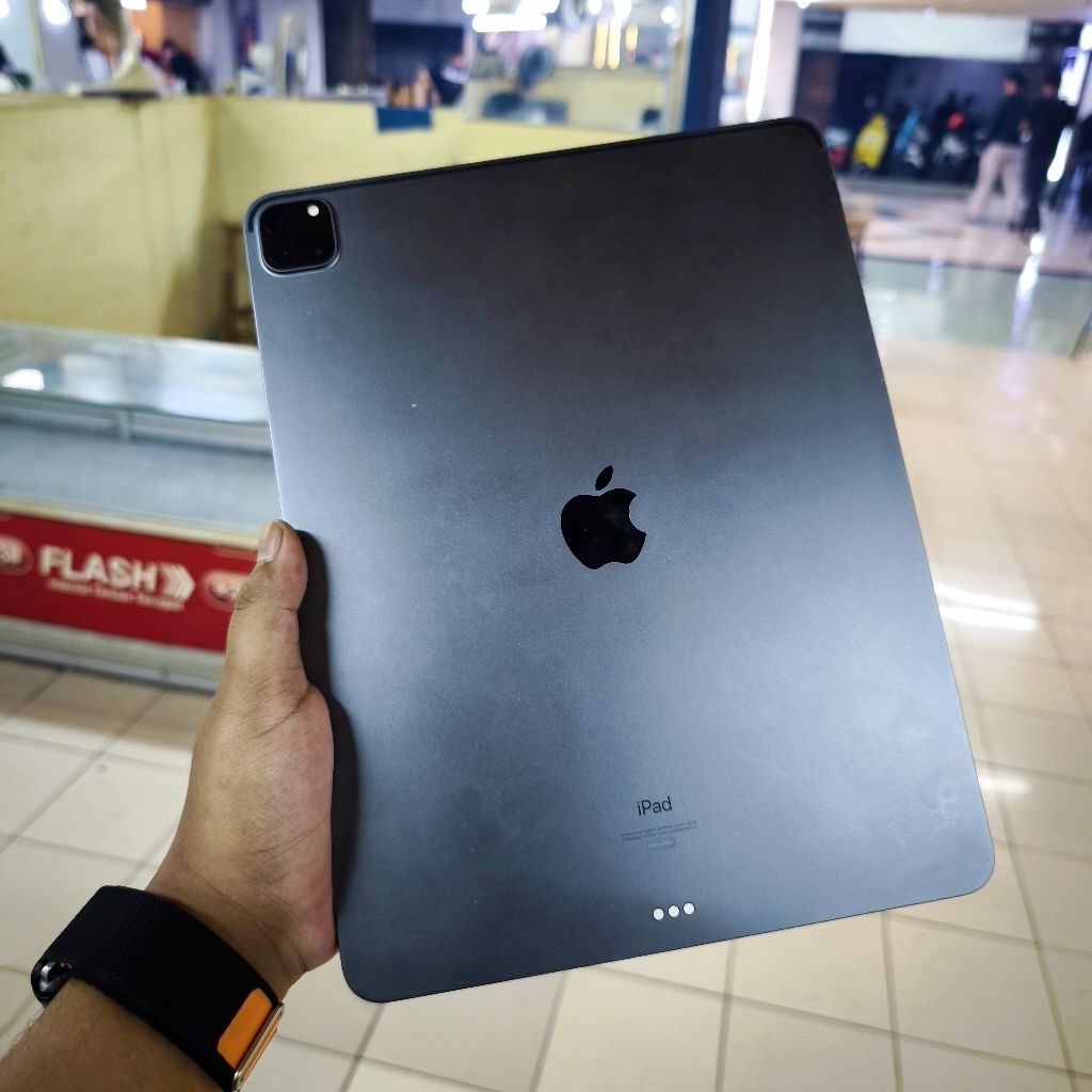 iPad pro 2020 12.9 256gb ibox