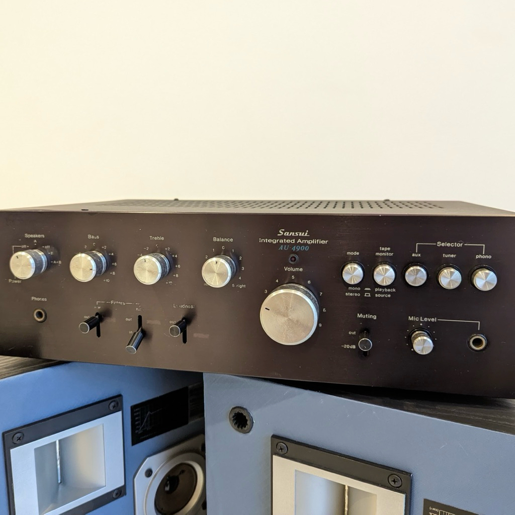 AMPLIFIER SANSUI AU-4900 (GOOD CONDITION)