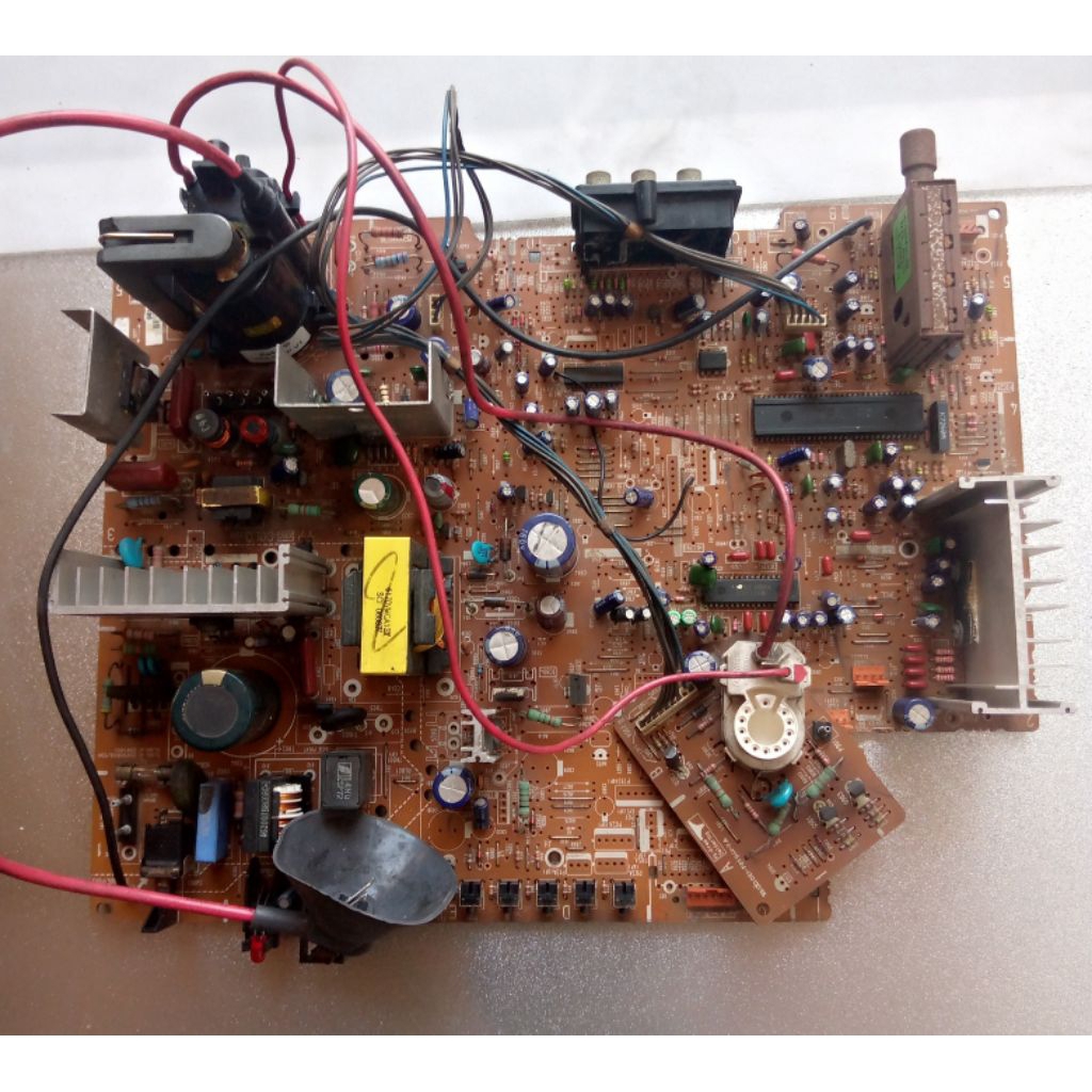 mesin tv LG tabung 21inch layar datar/flat,komponen lengkap,cabutan blm test/gambling