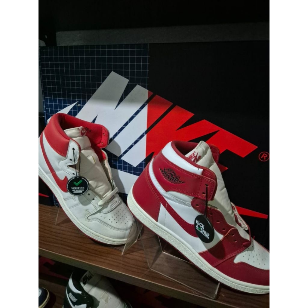 Jordan Brand Air Jordan 1 Retro High & Nike Air Jordan 1 Retro High OG