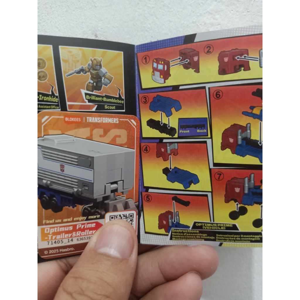 Blokees Transformers Optimus Prime Vehicle & Trailer