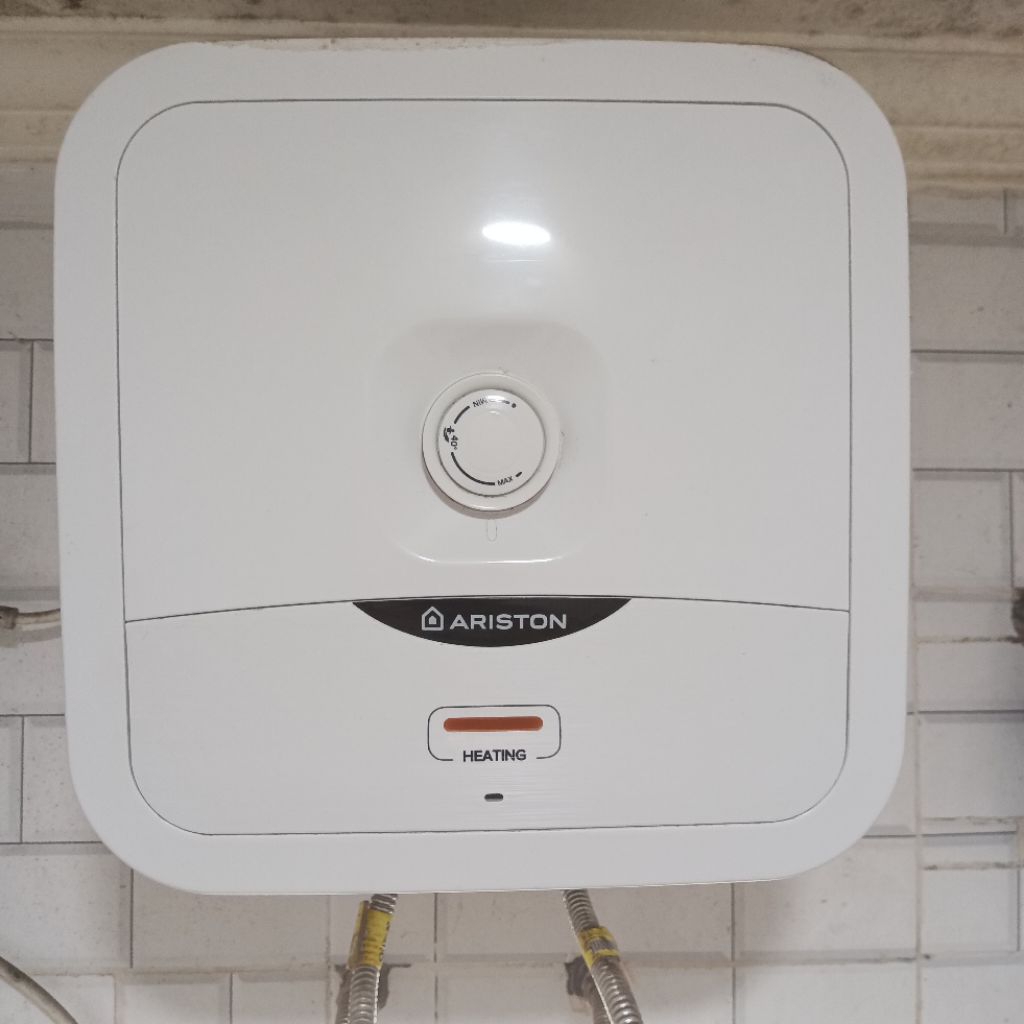 Water Heater Ariston 15L 350W Hemat Listrik | Pemanas Air Listrik Murah | Water Heater Rumah/Kos