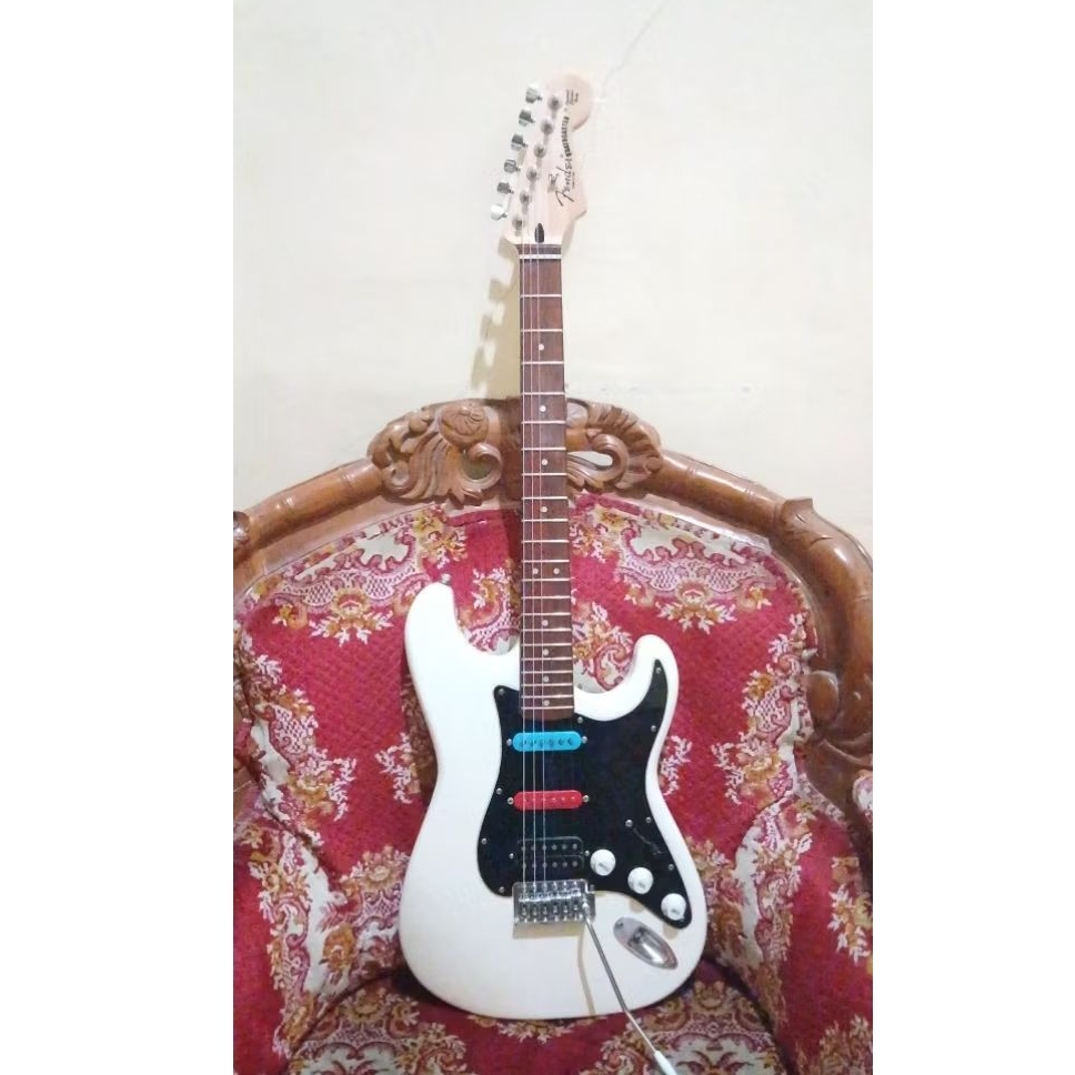 gitar listrik squier fender second