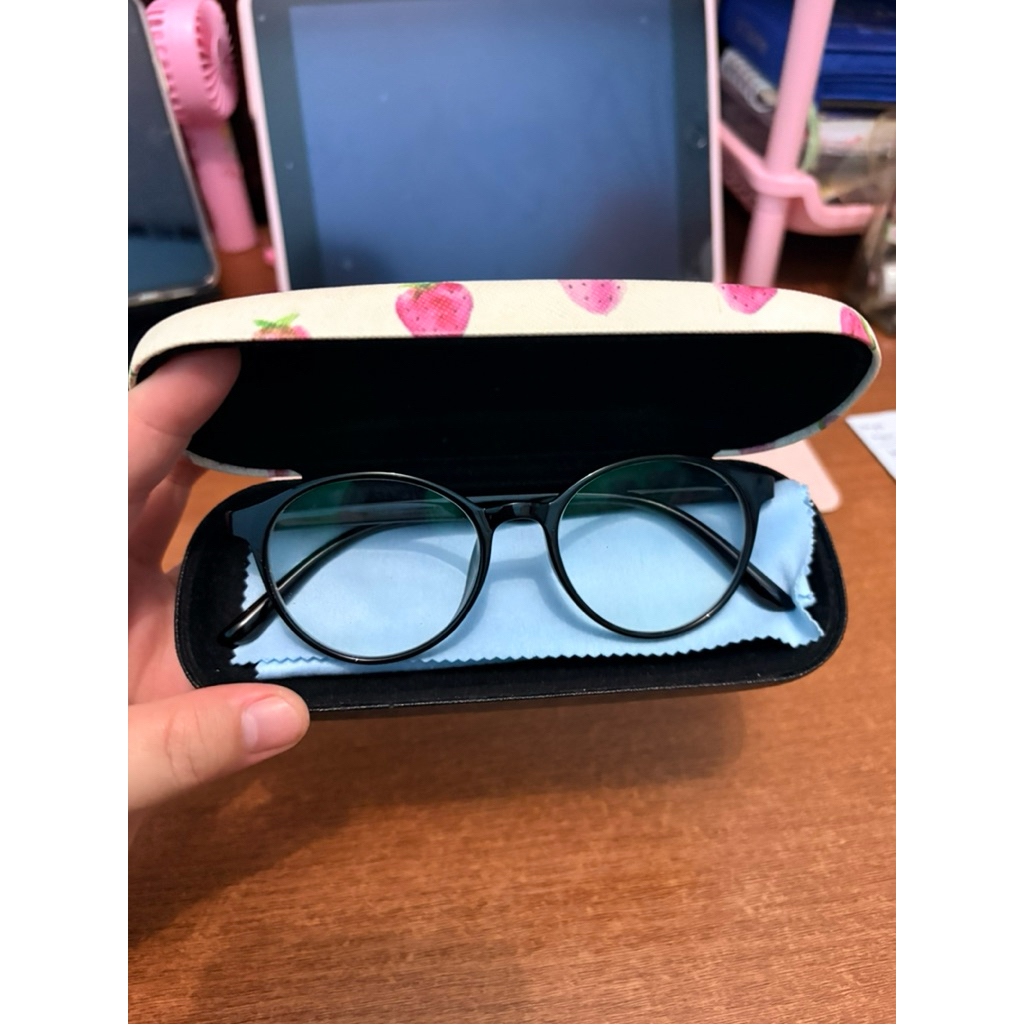 (Perloved) Kacamata minus 0.5 photochromic