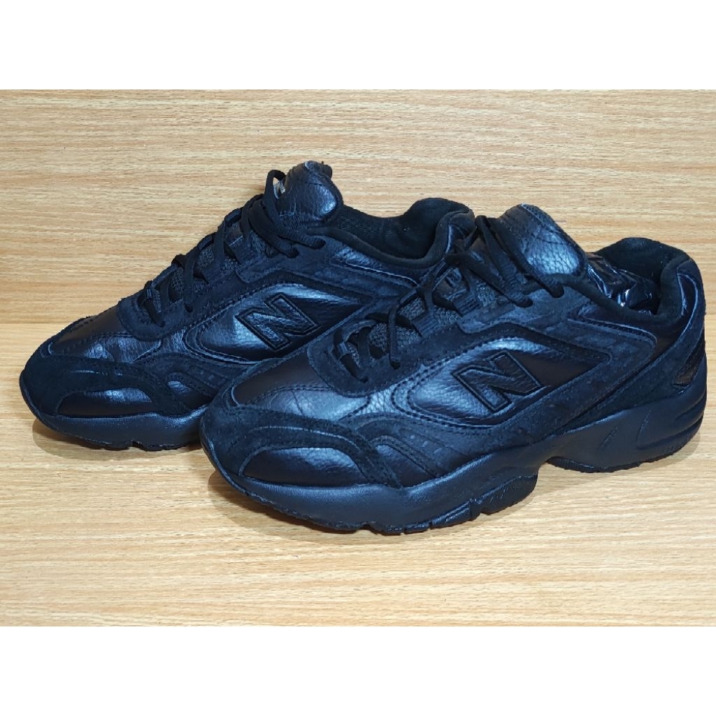 New Balance 452 Full black