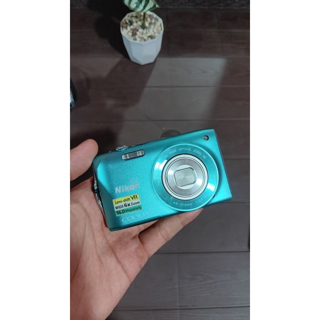 nikon s3300
