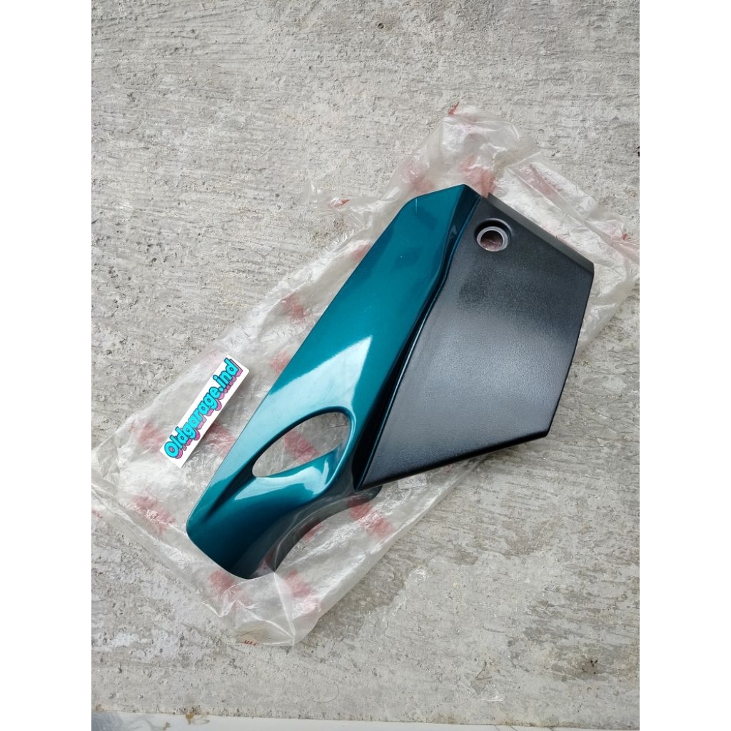 COVER TUTUP AKI ACCU FIZR WARNA HIJAU ORIGINAL BARU 4US-F1721-00-37