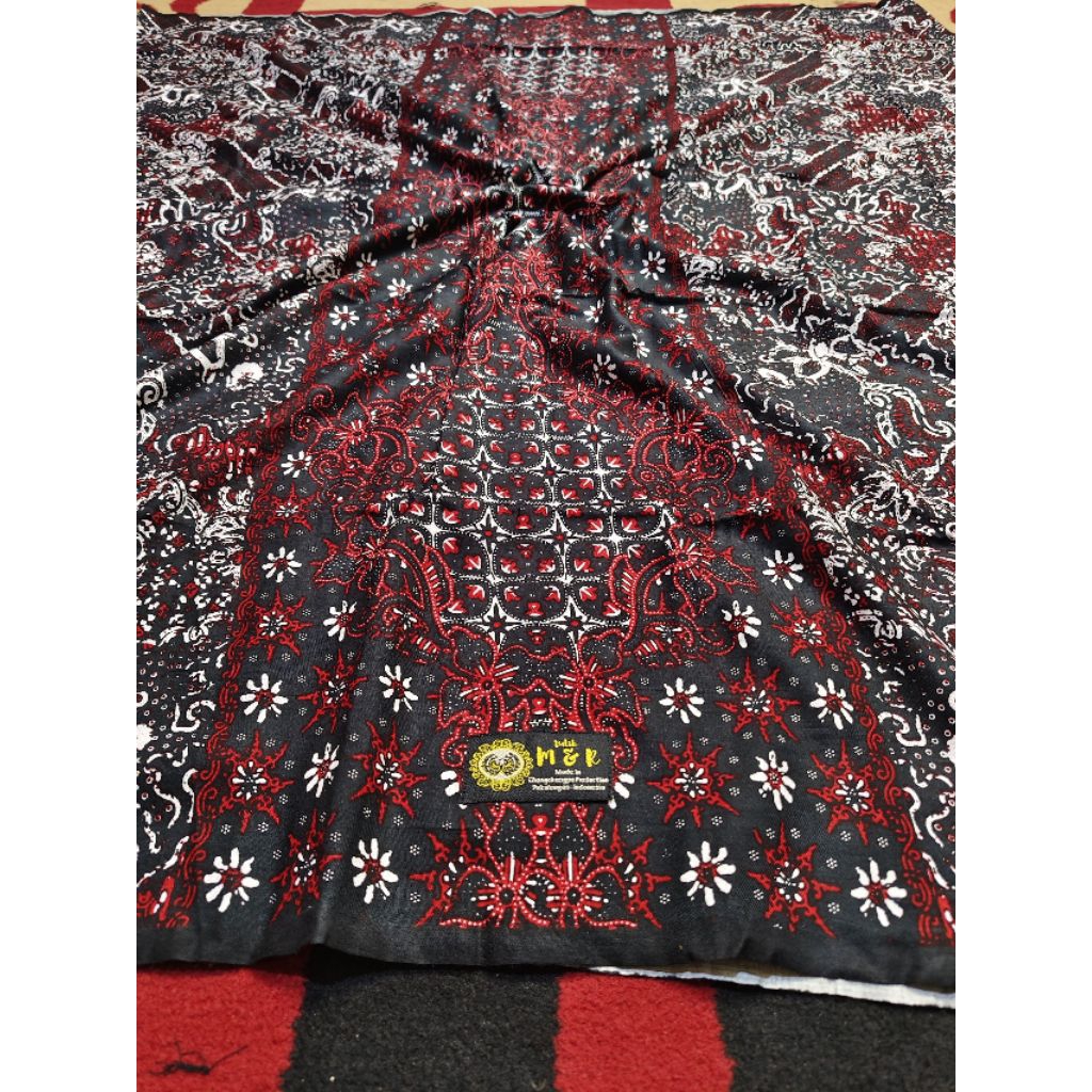 Sarung batik M&R