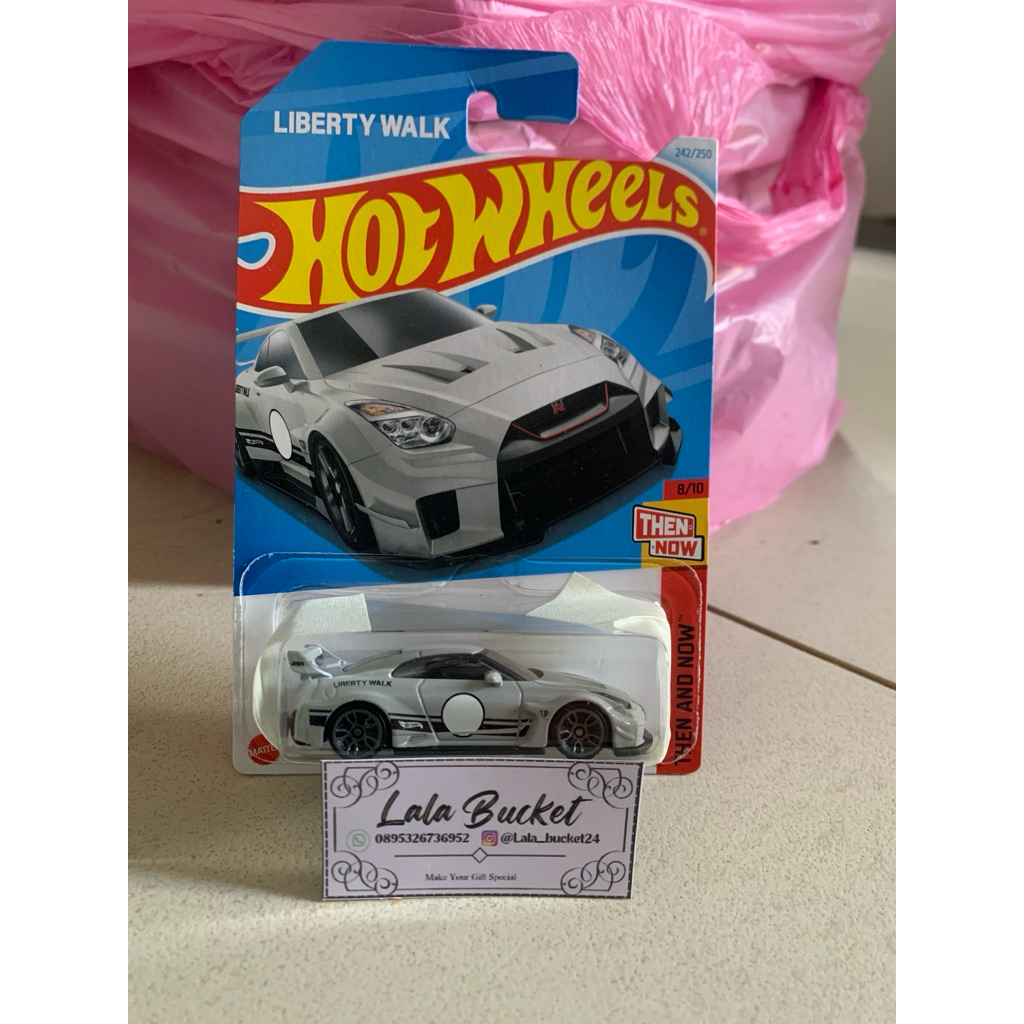 hotwheels gtr r35 lbwk abu