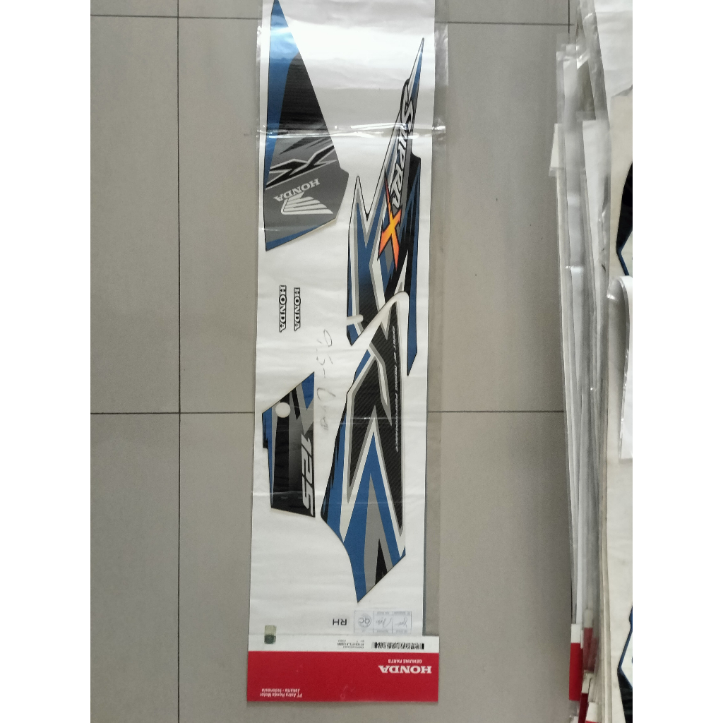 STRIPING KANAN SUPRA X 871-X0-KYL-A10ZBR ORIGINAL