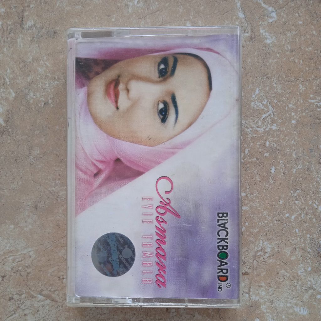 Kaset Pita Evie Tamala "Kasmaran"