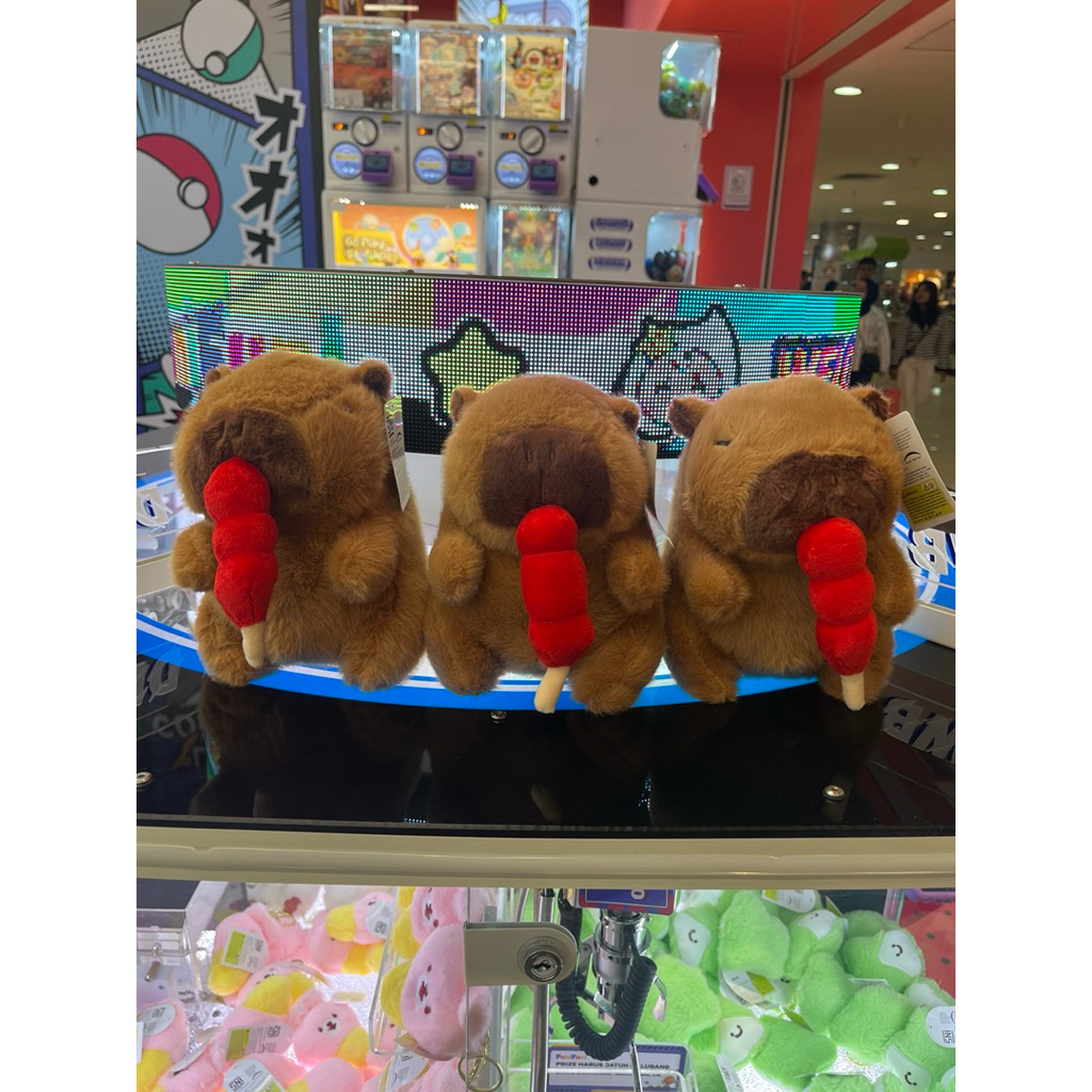 Boneka capybara edisi sosis nya bisa ditarik getar