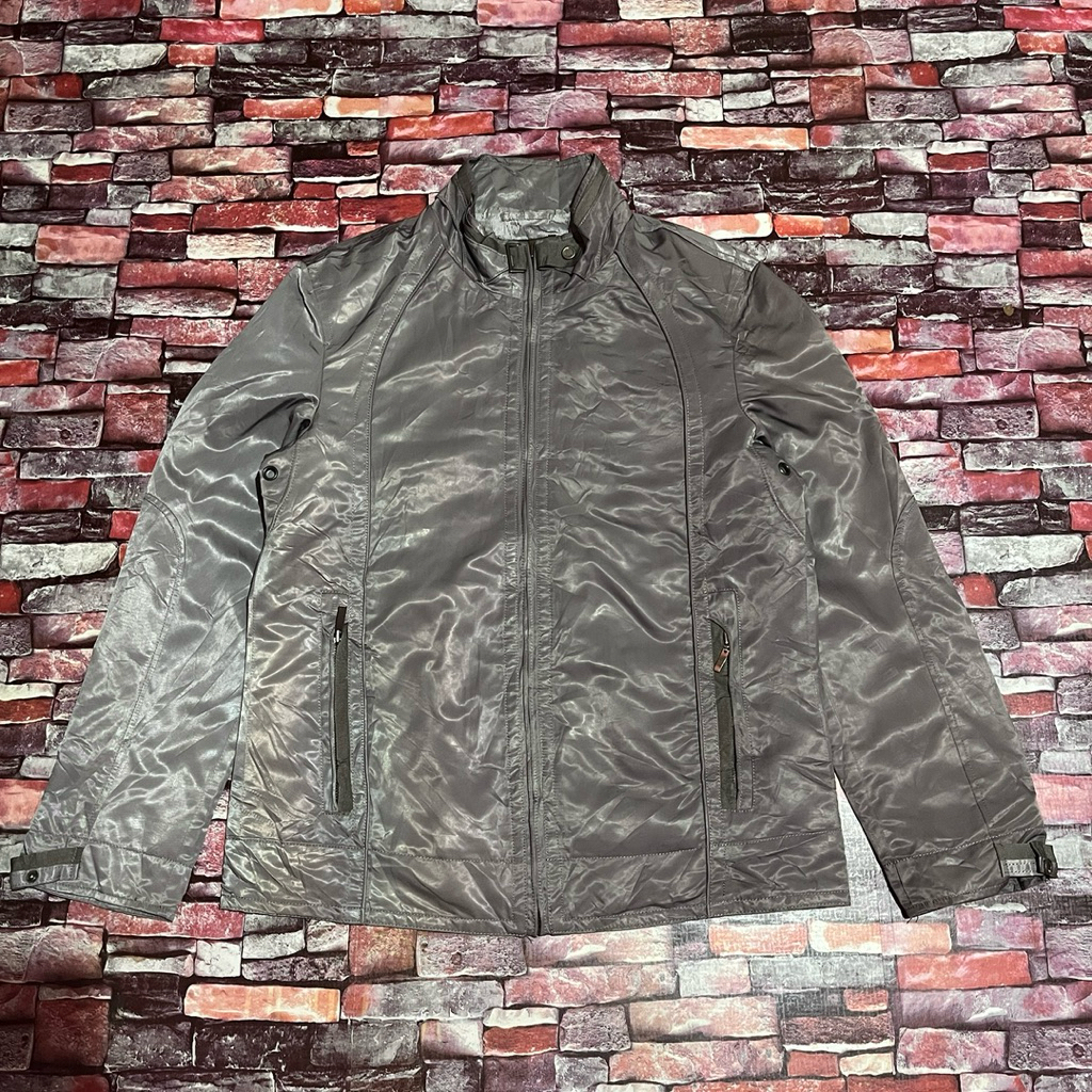 Jaket Casual Lanzi ( Size M || lebar dada 55 CM Panjang 68 CM )