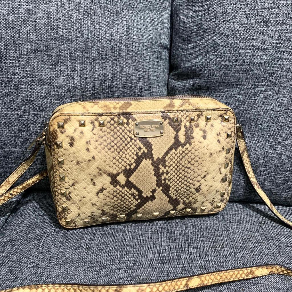 Preloved Tas Michael Kors Jet Set Crossbody Snake Skin Embossed With Studded Authentic Original