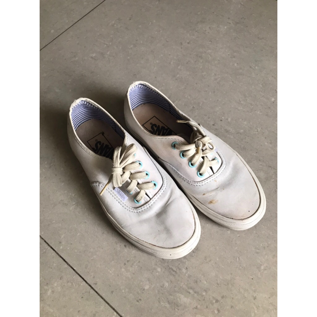 vans authentic full white second