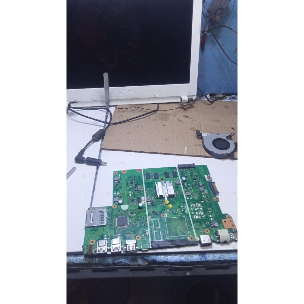 mobo bahan Asus x441n nodisplay