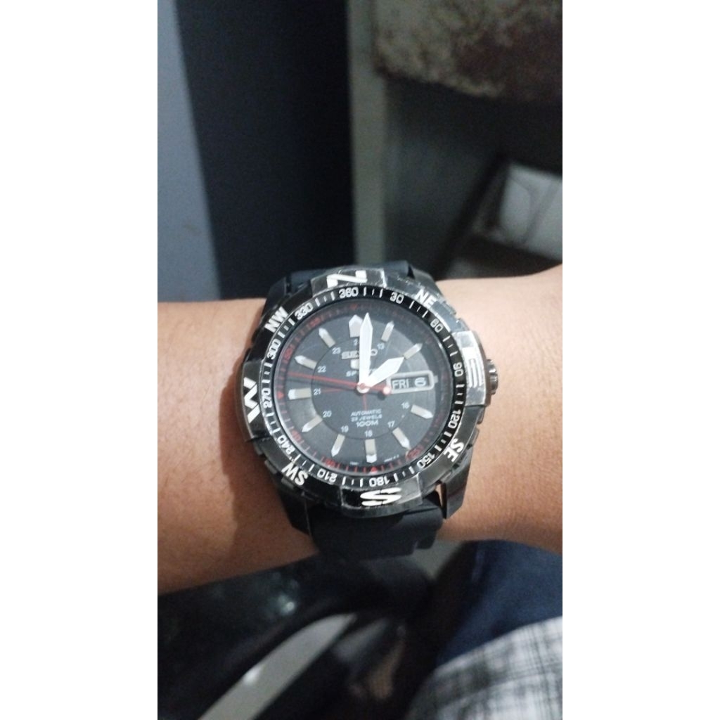seiko 5 sport automatic