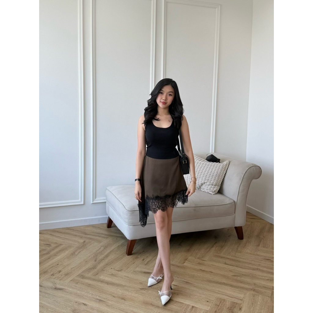 [Wear.klassy] Yejin Skirt / Satin Skirt / Mini Skirt / Mini Lace Satin Skirt / Asymetrical Lace Skir