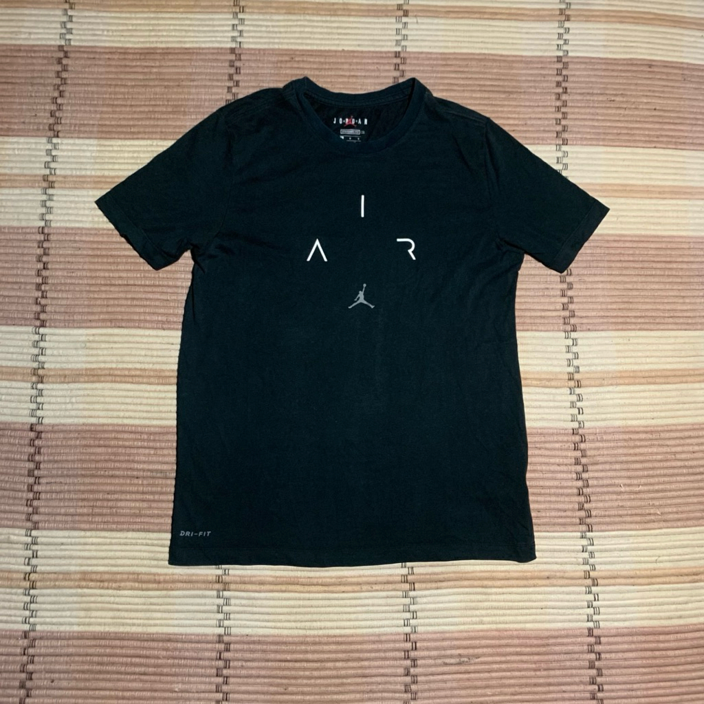 Baju Kaos AWanita JORDAN DRI FIT White  Original Second / Preloved / Bekas