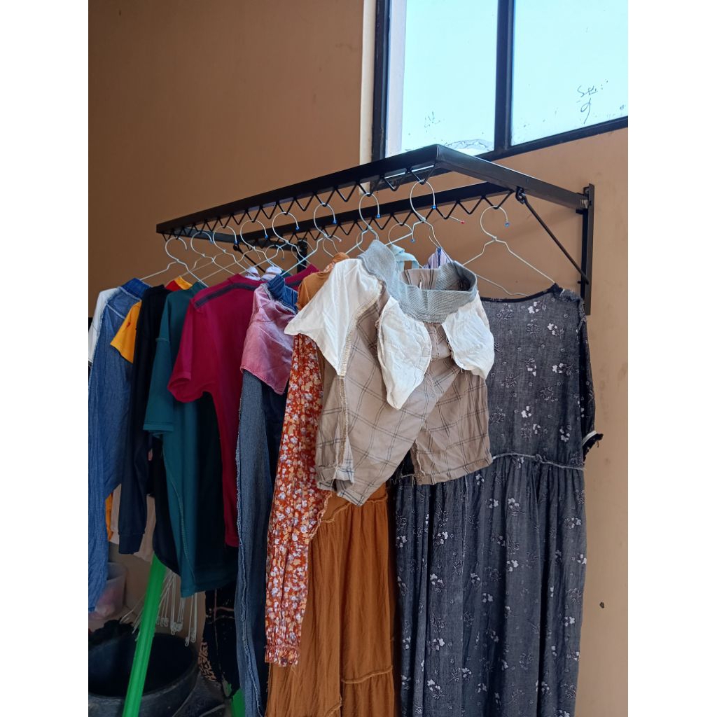 jemuran baju lipat tempel dinding