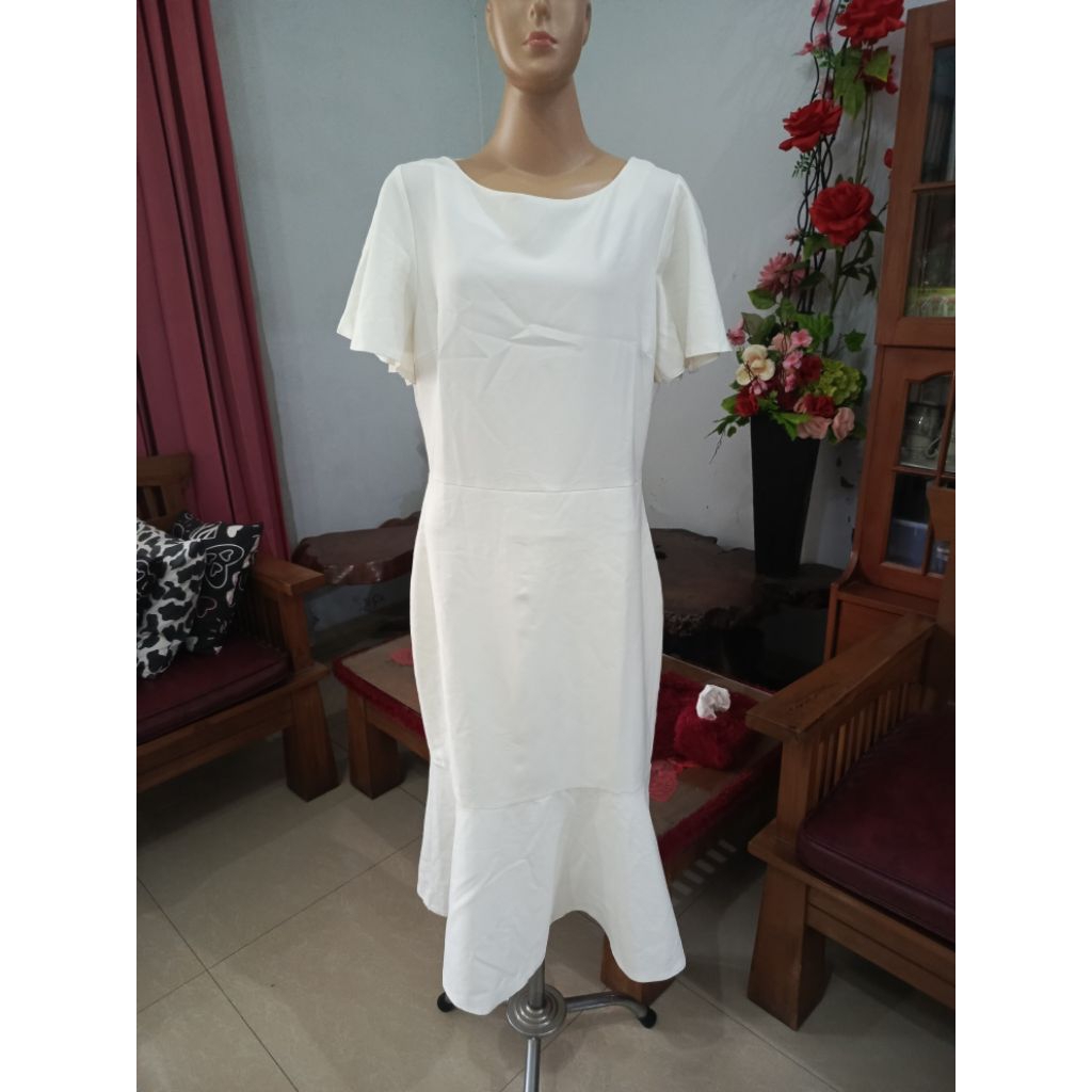 dress semi duyung putih wanita ld 100