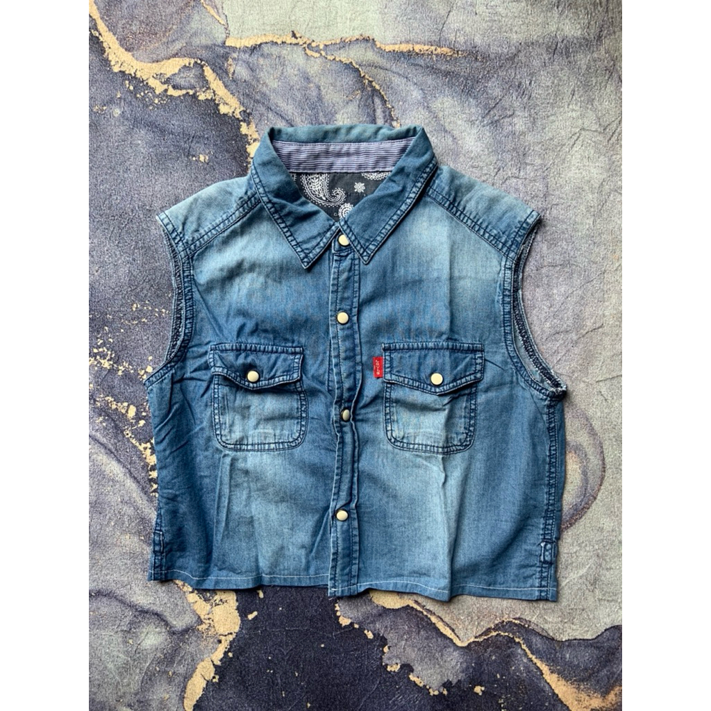 vest levis