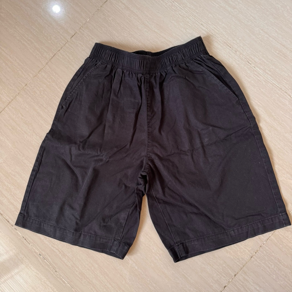 GU Jpn Black Short Pants / Celana Pendek Anak Laki-laki - Preloved