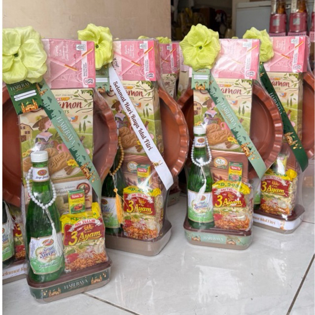 READY STOK PARCEL LEBARAN/HAMPERS LEBARAN/ HAMPERS HALAL BIHALAL/ PARCEL READY SURABAYA