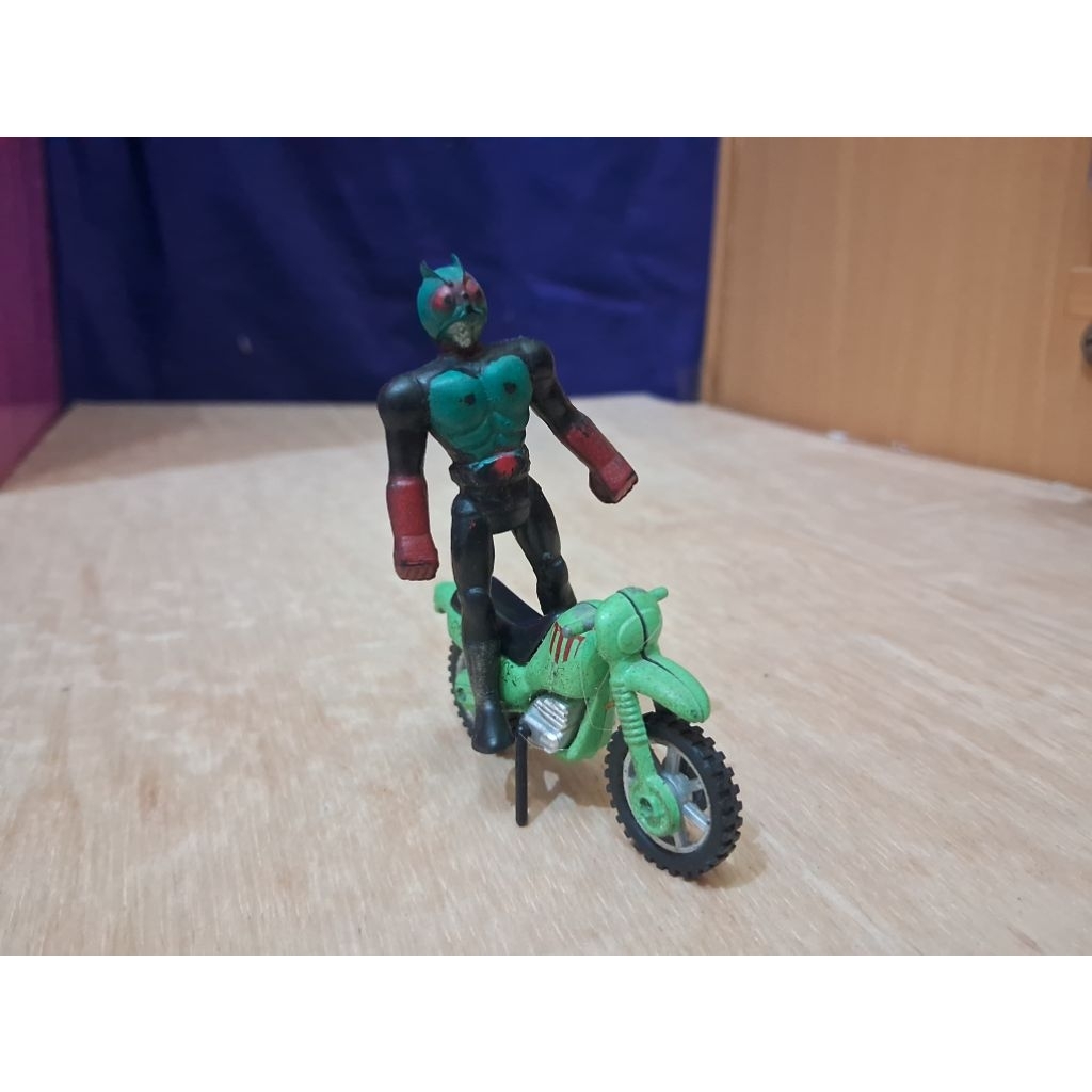 Action Figure Kamen Rider Hijau Mainan Jadul Figure dan Motor