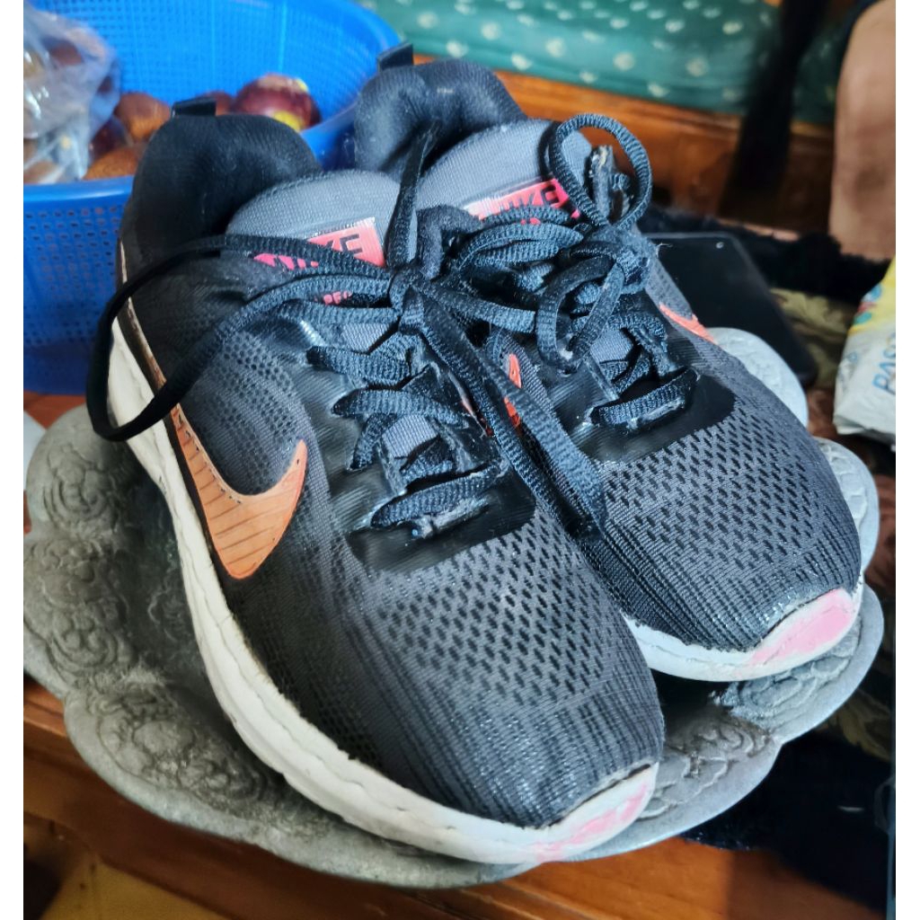 sepatu nike zoom pegasus preloved second ukuran 37