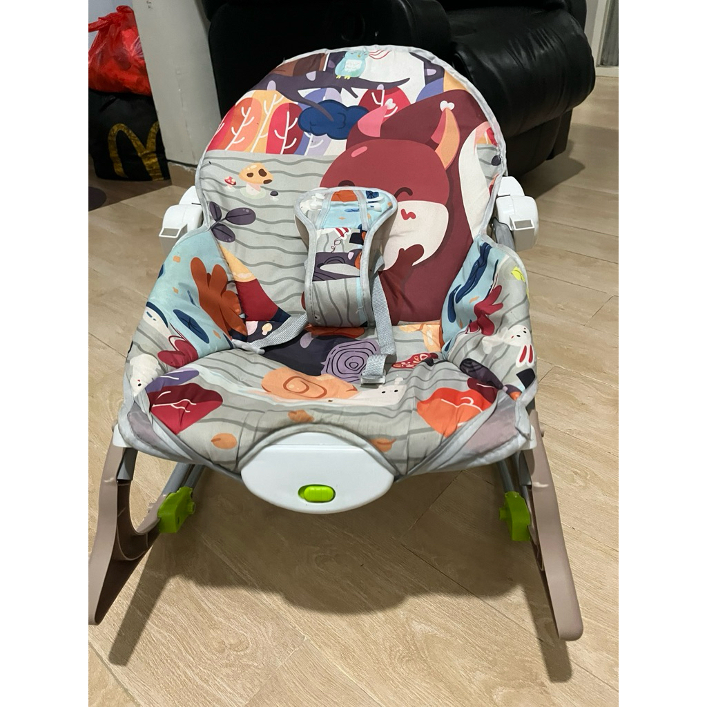 PRELOVED BOUNCER BAYI