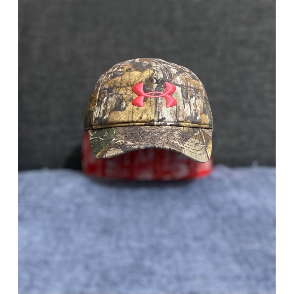 Topi Under Armour Women's OSFA Camo Realtree Stretch Hat bekas