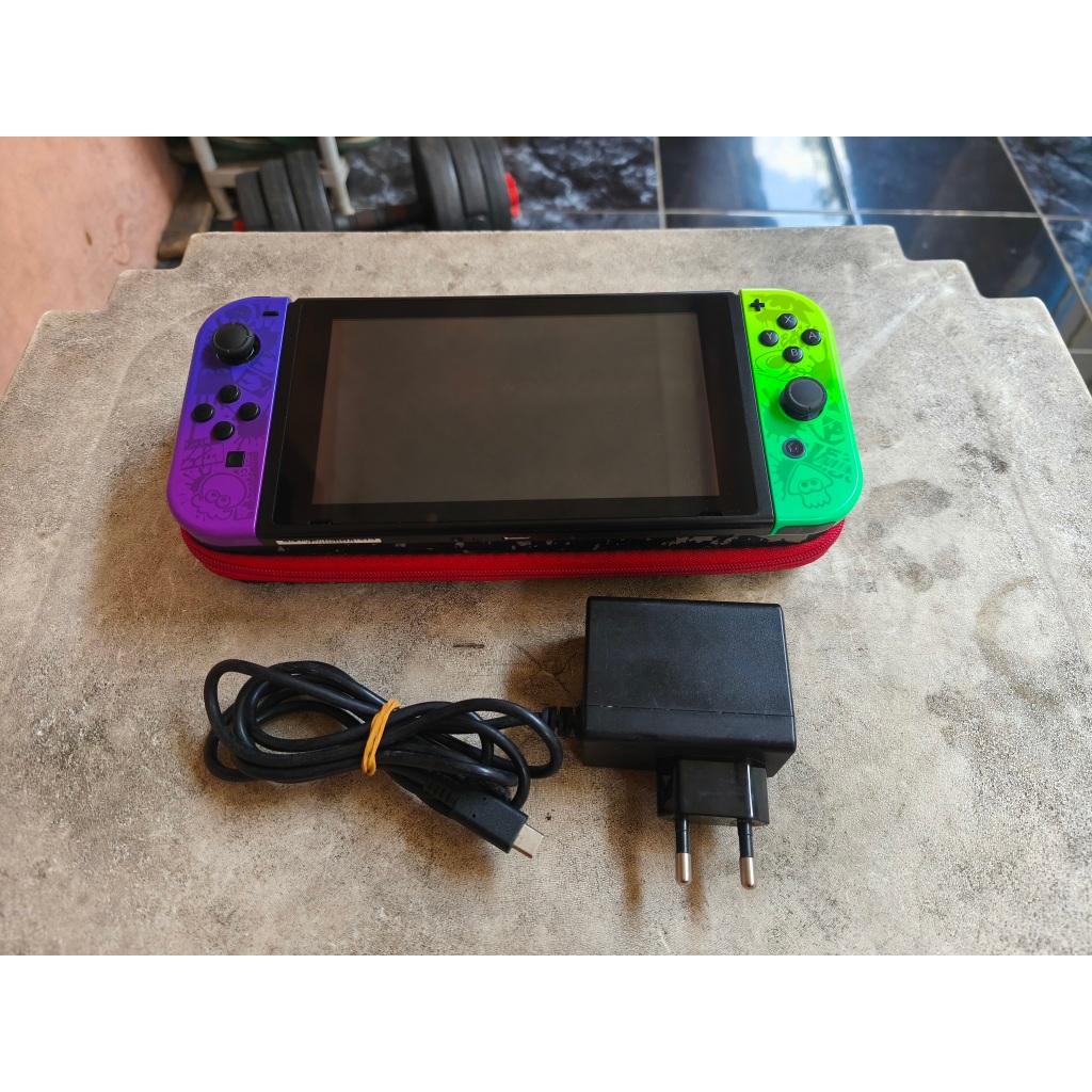 Nintendo Switch v1 CFW Atmos Tablet Joycon 64GB 00