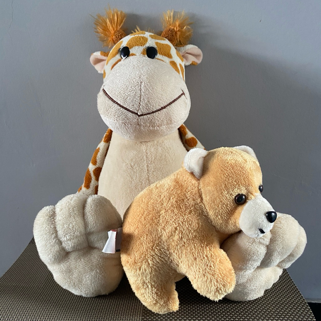 (BUNDLE TAKE ALL) Boneka jerapah dan beruang kecil preloved