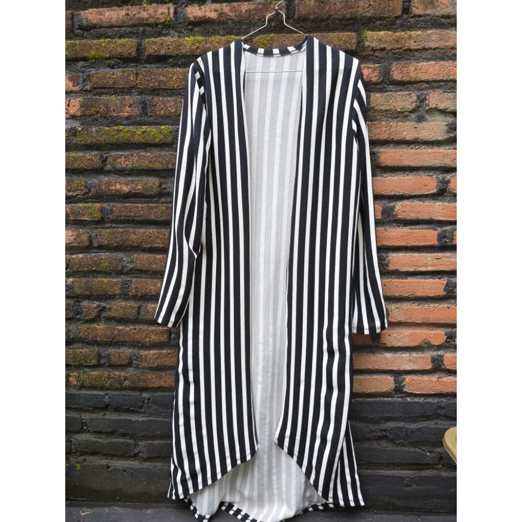 Preloved Cardigan Garis Blazer Garis Panjang