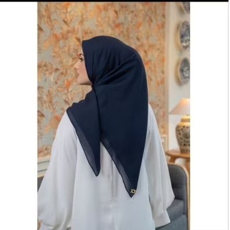 Preloved wearing klamby jilbab navy KW