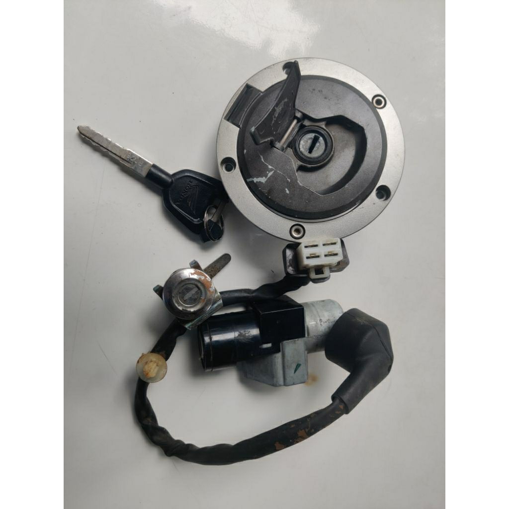 Kunci Kontak & Tutup Tangki CBR150R Facelift 2016 Ori Copotan