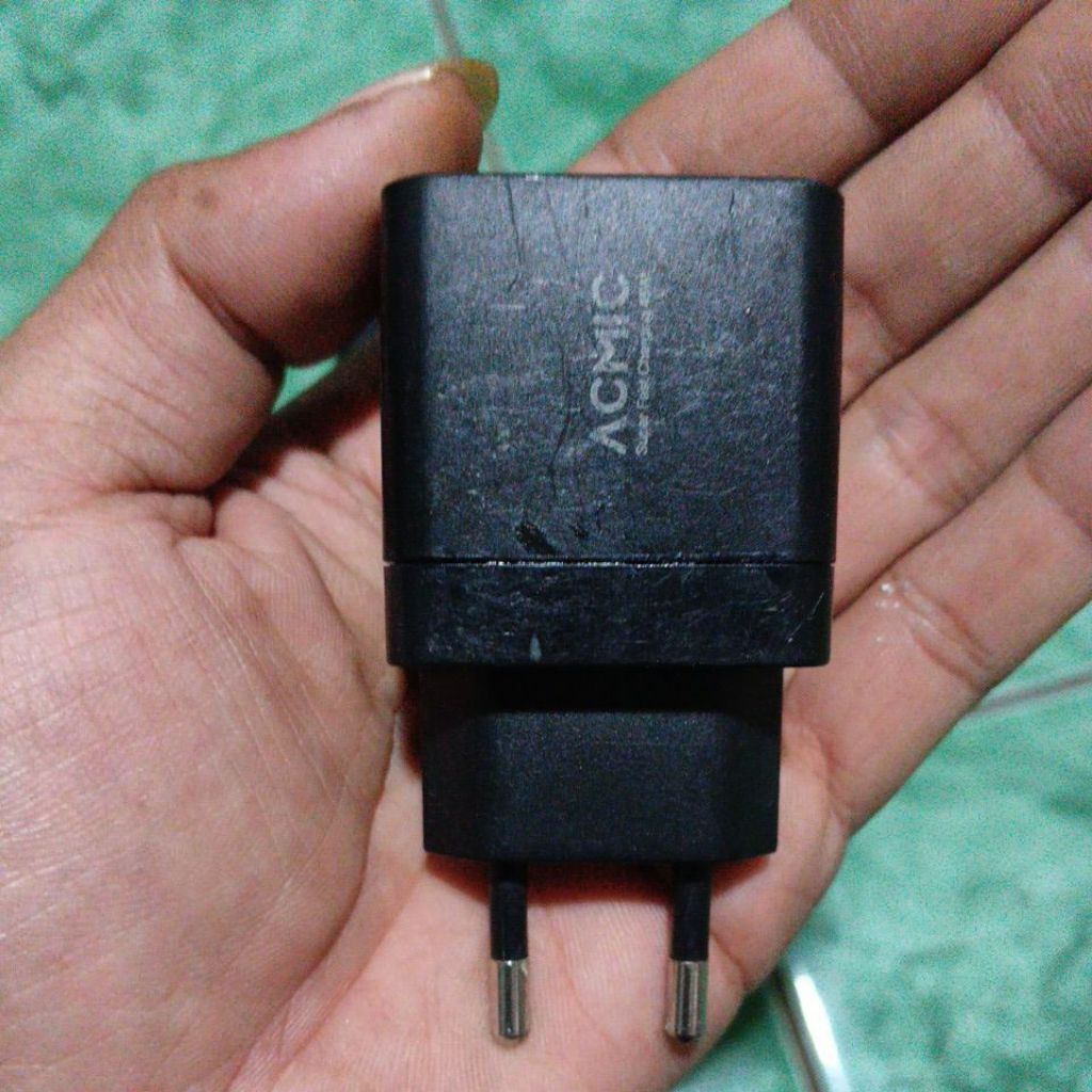 batok charger acmic original